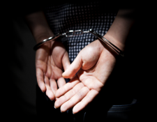 如何争取不予起诉或罪轻辩护