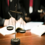 从有罪到无罪—信之源谢安平律师精准辩护捍卫了一名警察的职业尊严