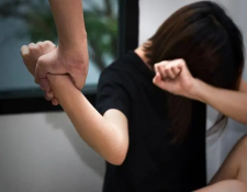 婚姻法家暴离婚如何判