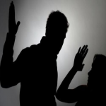 家暴离婚如何能争取一次判离