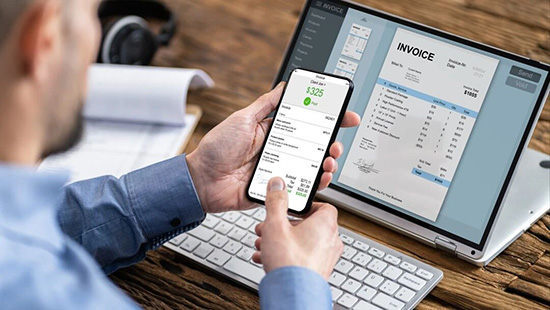 商家未告知自动续费，被扣钱，合法吗？可追回款项吗？